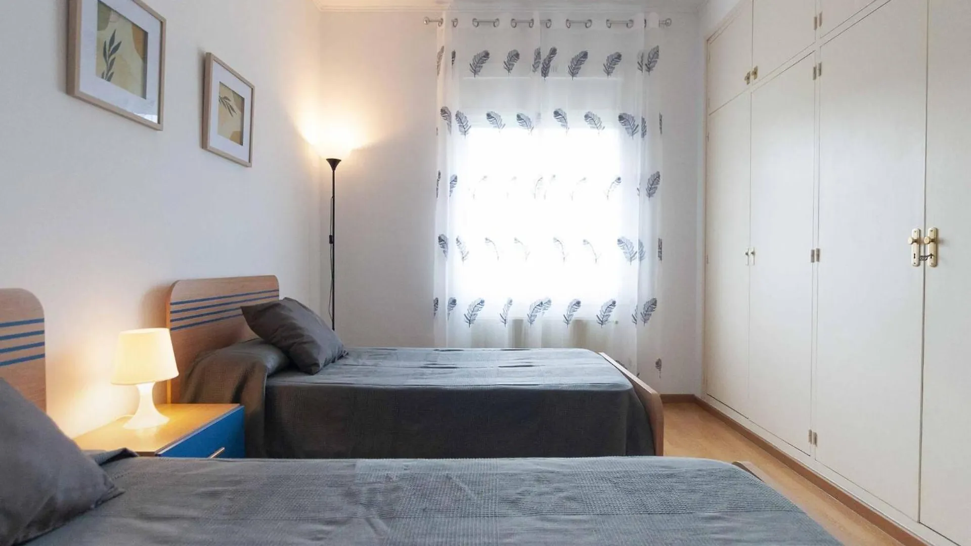 Apartment In Roses With Swimming Pool