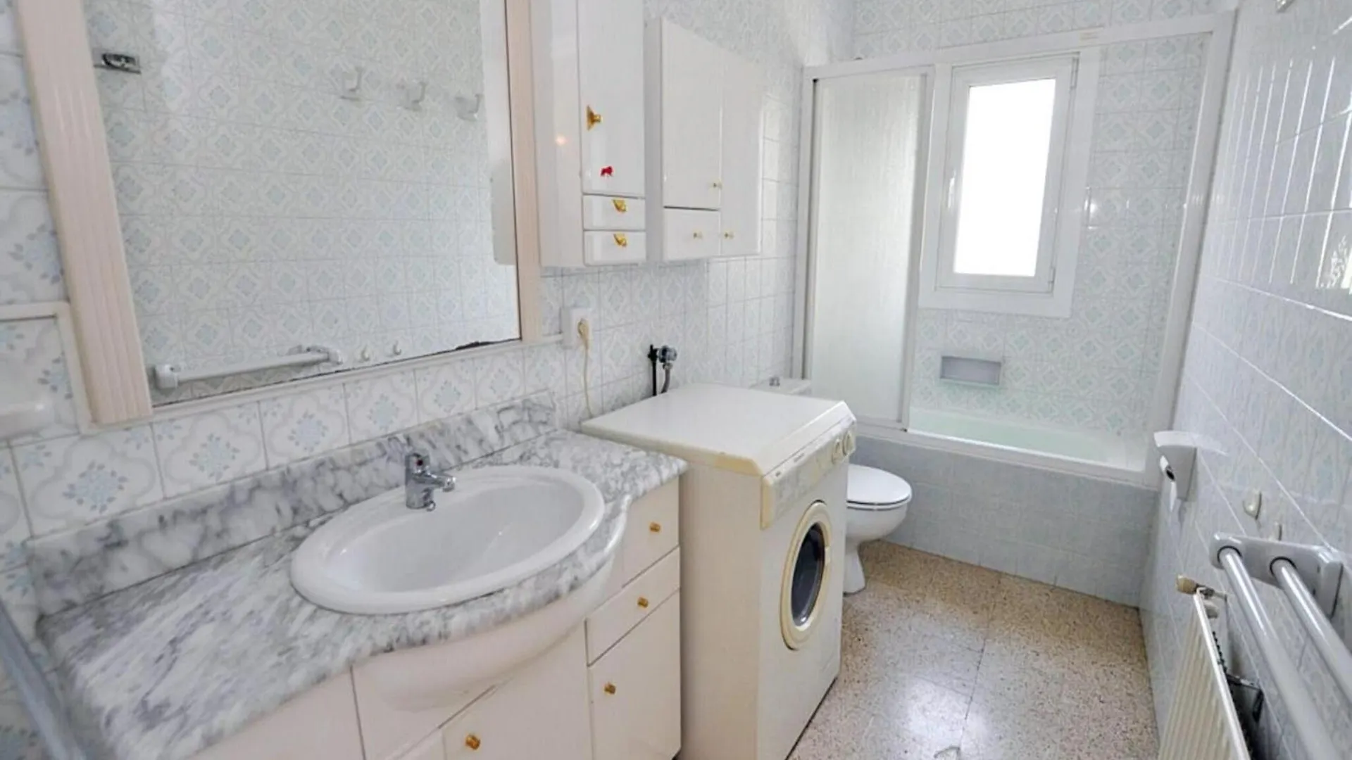 Apartment In Roses With Swimming Pool